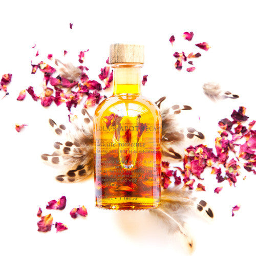 DELICATE ROMANCE BALANCING BATH & SHOWER OIL - BOX BOSS