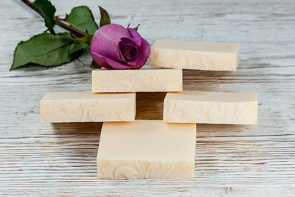 WILD FIG & CAMELLIA SOAP BAR - BOX BOSS